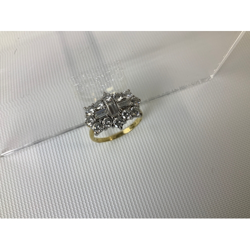 169 - Ring - Marked 750 - Size T - 7.4g