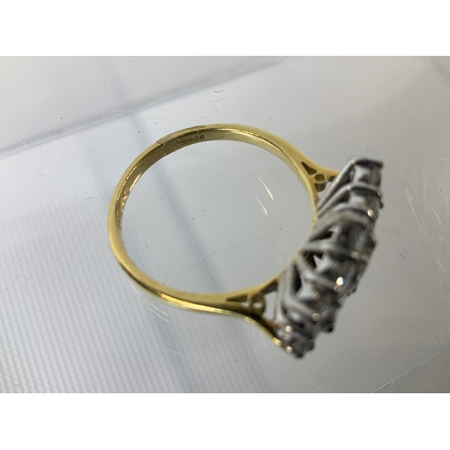 169 - Ring - Marked 750 - Size T - 7.4g