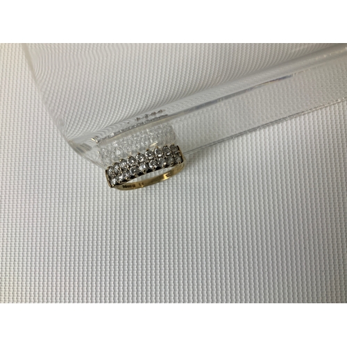 156 - 9ct Gold Ring - Size R