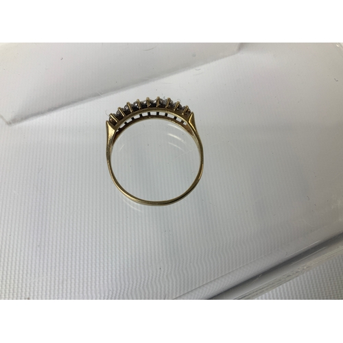 156 - 9ct Gold Ring - Size R