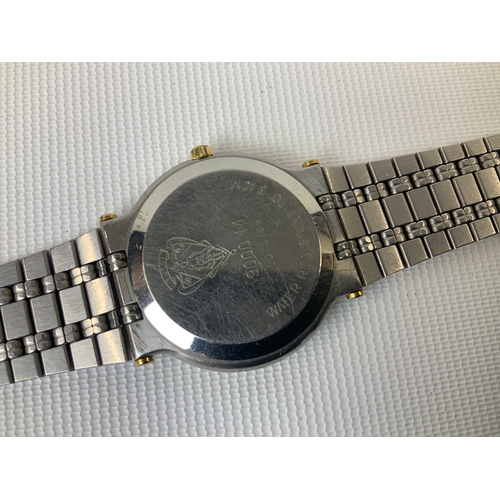 138 - Men's Gucci Wristwatch - Seen Working