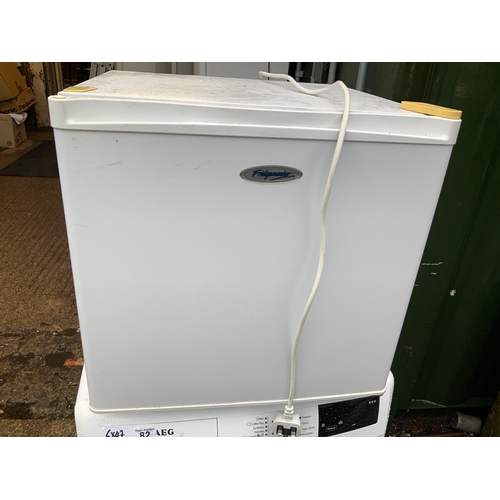 78 - Countertop Fridge