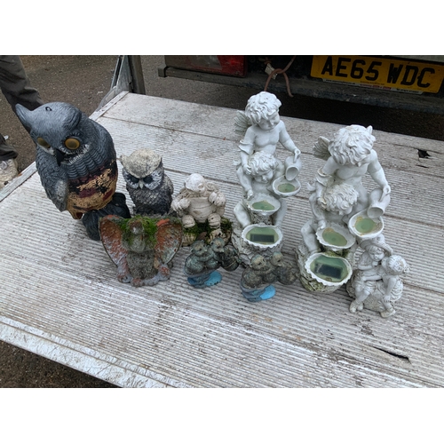 70C - Garden Ornaments