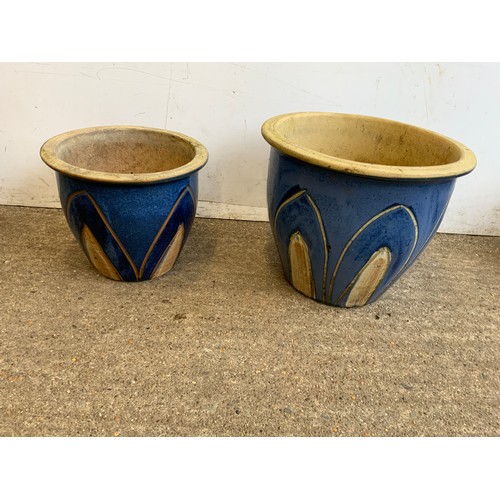 110 - 2x Glazed Planters