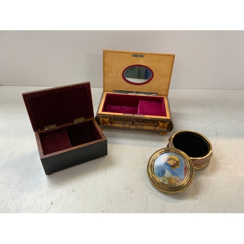 239 - 3x Music Boxes - Working