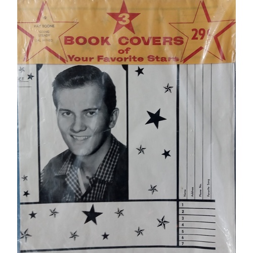 302 - Collection of Pat Boone memorabilia including ID Bracelet, Record 45 Case Teen Tote by Aristocrat 5t... 