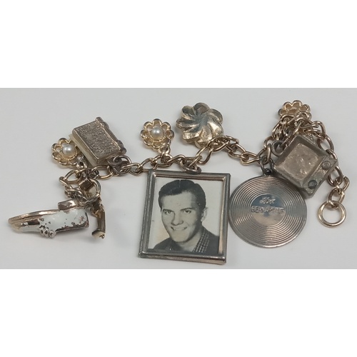 302 - Collection of Pat Boone memorabilia including ID Bracelet, Record 45 Case Teen Tote by Aristocrat 5t... 