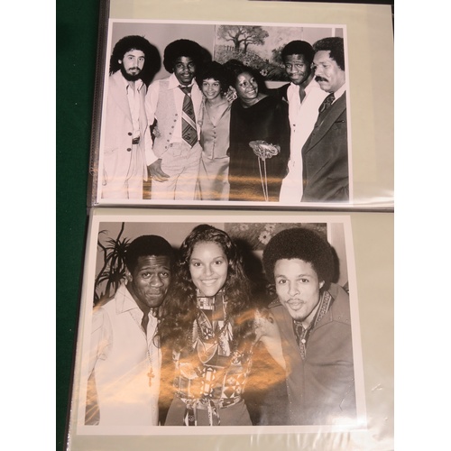 423 - Twenty One photographs of David Gest and Al Green plus 3 contact sheets of Al Green plus 127 black a... 