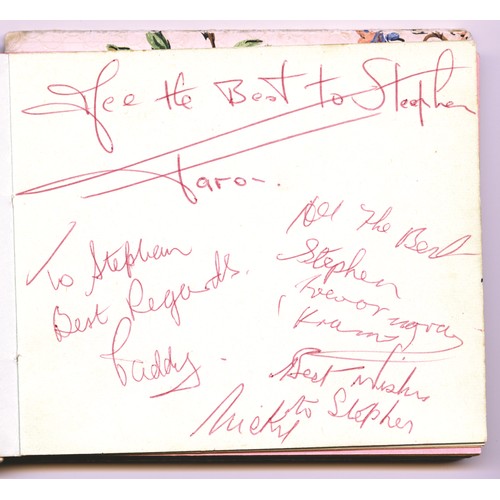 190 - RTV - 190 Autograph book belonging to the cousin of Beatles Roadie Mal Evens. Includes a set of Beat... 