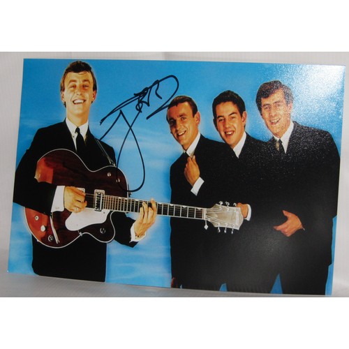 309 - Colour photograph of Gerry and the Pacemakers, signed by Gerry