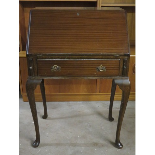 82 - Early 20th century mahogany fall front writing bureau, on cabriole supports. Approx. 102cms H x 57cm... 