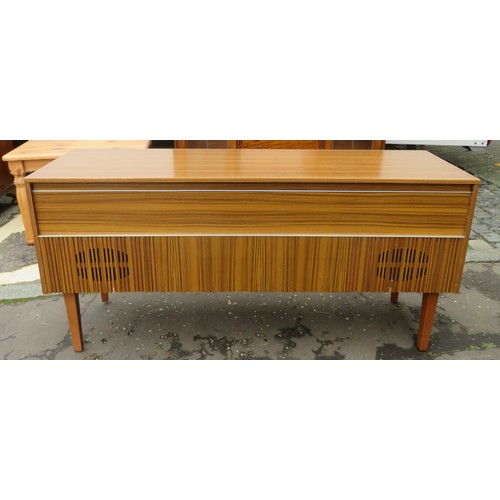118 - Mid 20th century Marconiphone FM stereo radiogram, on raised supports, Model no. 4364. Approx. 57.5c... 
