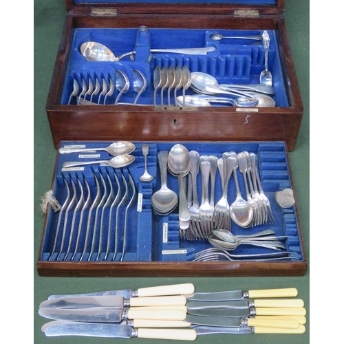 254 - Oak cased part canteen of Walker and Hall silver plated cutlery, plus various other silver plated fl... 