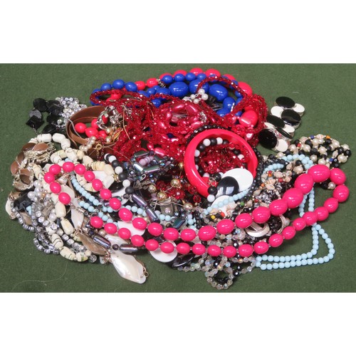 78 - Large quantity of various costume jewellery including beads etc