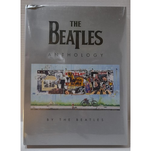 274 - The Beatles Anthology 1 UK Press Kit with Anthology Book