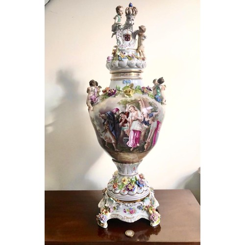 185 - IMPRESSIVE CONTINENTAL CERAMIC URN-FORM VASE AND COVER UPON A SEPARATE RAISED STAND, APPROXIMATELY 5... 