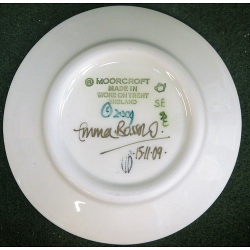 30 - Moorcroft tube line and glazed ceramic 'Harvest Poppy' circular shallow bowl/receiver, signed to bas... 