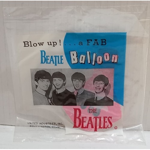 64 - The Beatles Balloon United Industries Ltd with original packaging USA 1964