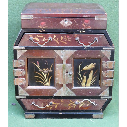 293 - Vintage Oriental lacquered and gilded sectional jewellery casket. Approx. 25cm H x 21cm W x 10cm D