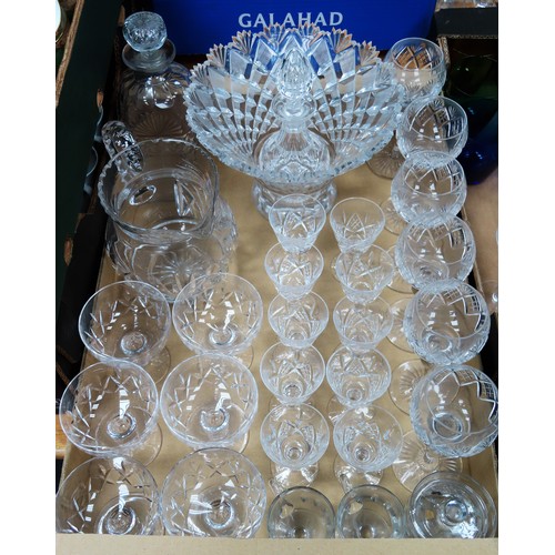 202 - Parcel of various glassware Inc. decanter, water jug, fruit bowl, drinking glasses etc