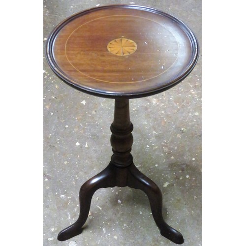 66 - Early 20th century mahogany shell and string inlaid tripod wine table. Approx. 49cm H x 26cm Diamete... 