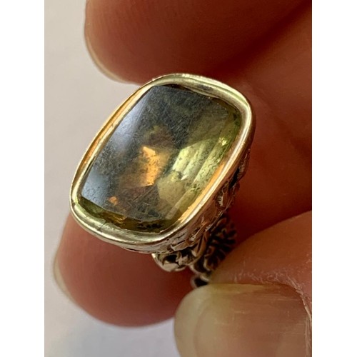 29 - ANTIQUE GOLD COLOURED CITRINE STONE FOB PENDANT, TOTAL WEIGHT APPROX 4.3g
