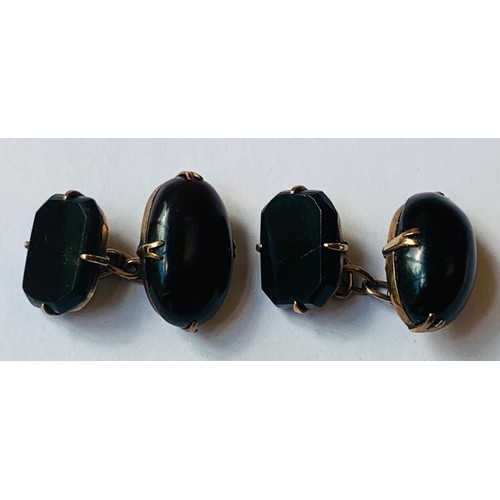 64 - GOLD COLOURED RUBBED MARK CUFFLINKS WITH ONYX, TOTAL WEIGHT APPROX 6.61g