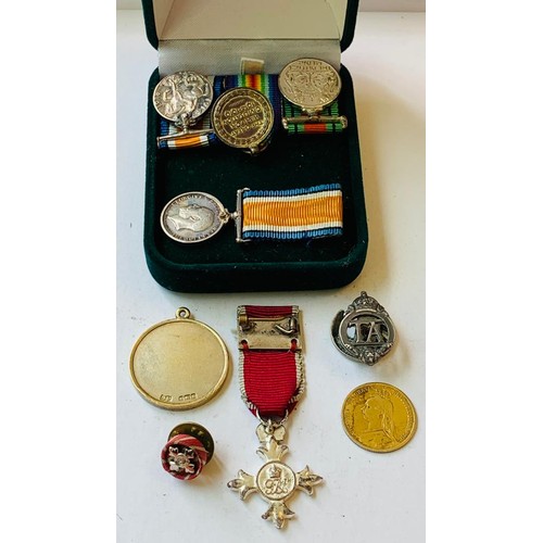 77 - FOUR MINI WORLD WAR MEDALS, ONE MINI FOR GOD AND THE EMPIRE MEDAL, ONE TERRITORIAL ARMY BADGE, ONE F... 
