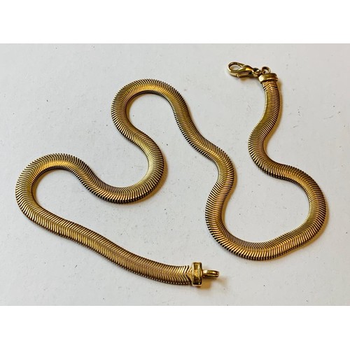 130 - 9ct GOLD NECKLACE SET WITH A SNAKE SHAPE, APPROX 42cm LONG AND TOTAL WEIGHT APPROX 22.96g