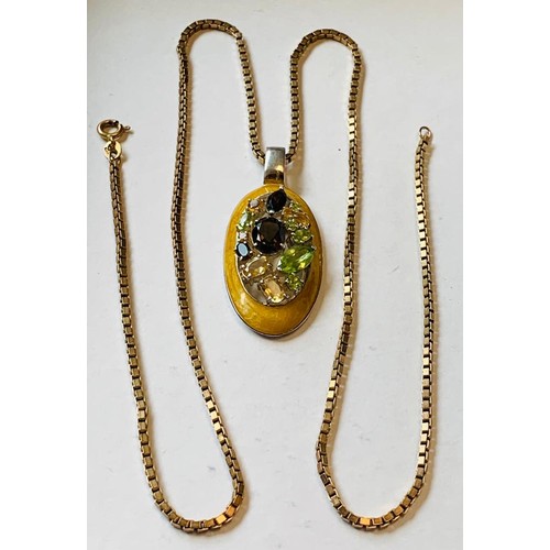 136 - 9ct GOLD CHAIN WEIGHT APPROX 13.27g WITH A 925 SILVER PENDANT WITH PERIDOTS, IOLITES, YELLOW AQUA MA... 