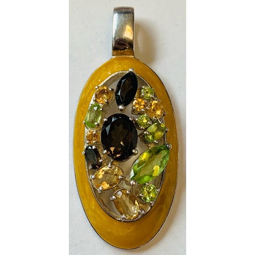 136 - 9ct GOLD CHAIN WEIGHT APPROX 13.27g WITH A 925 SILVER PENDANT WITH PERIDOTS, IOLITES, YELLOW AQUA MA... 