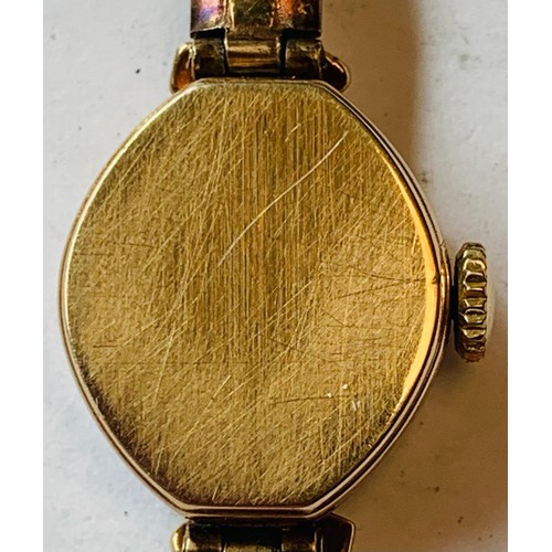 154 - 9CT GOLD BAUME 17 JEWELS INCABLOC WATCH. GROSS WEIGHT 12.12G