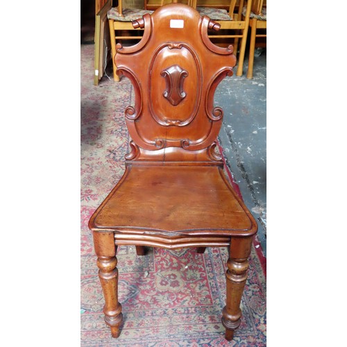 31 - Victorian Mahogany shield back hall chair. Approx. 90cm H x 44cm W x 43cm D