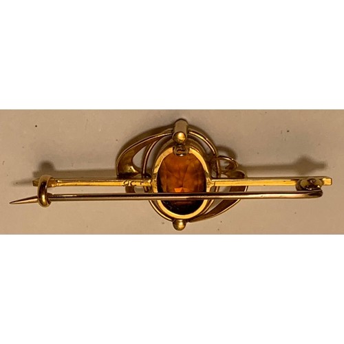 275 - 9ct GOLD BROOCH SET WITH APPROX 3ct CITRINE AND TWO SMALL PEARLS, TOTAL WEIGHT APPROX 2.8g