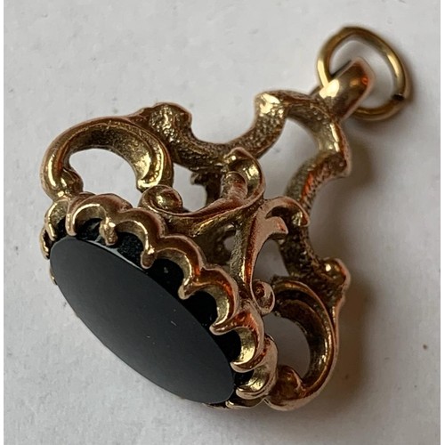 315 - 9ct GOLD ANTIQUE FOB PENDANT WITH ONYX, TOTAL WEIGHT APPROX 5.29g