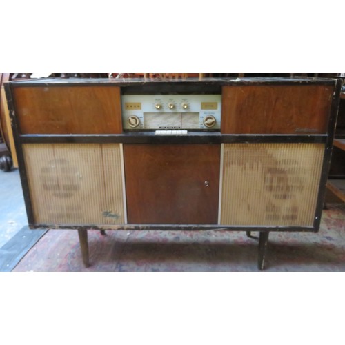 224 - Mid 20th century Ecko Radiogram with Garrard turntable.
Model SRG 357