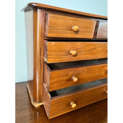 63 - MINIATURE MAHOGANY CHEST OF FIVE DRAWERS, APPROX 47.5 x 20 x 38cm