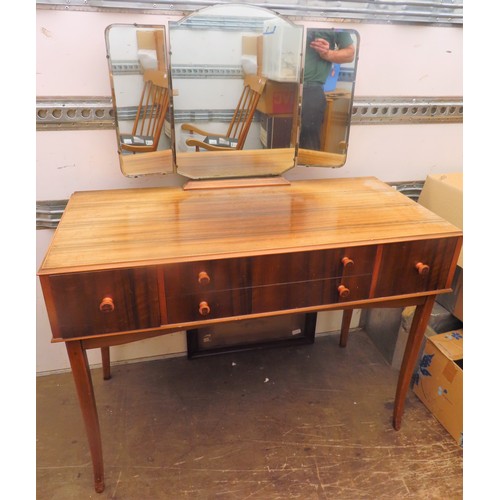 198 - Vesper mid 20th century veneered dressing table. Approx. 134cms H x 107.5cms W x 50cms D