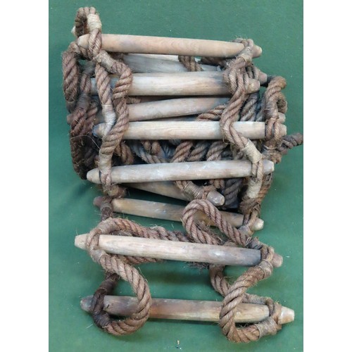 59 - Vintage Maritime ships rope ladder. Approx. 805cms (26ft) L