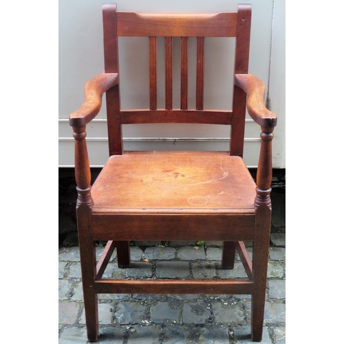 304 - Early 20th century oak armchair. Approx. 94cm H x 54cm W x 43cm D