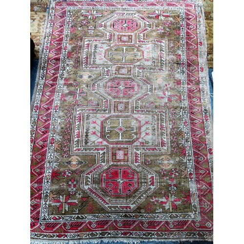 47 - Decorative Middle Eastern style floor rug. Approx. 159cms x 108cms