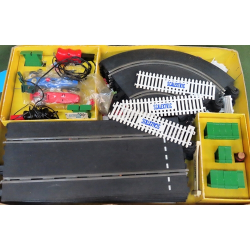 255 - Scalextric racing set plus Philips Engineer sets