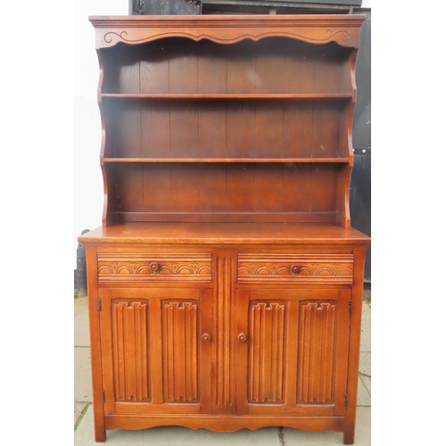 142 - 20th century priory style oak kitchen dresser with plate rack. App. 178cm H x 115cm W x 45cm D