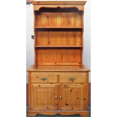 95 - 20th century pine kitchen dresser with plate rack. App. 184cm H x 100cm W x 46cm D