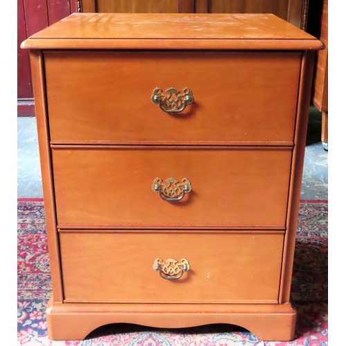 126 - Stag 20th century single drawer bedside chest of three drawers. Approx. 64.5cm H x 54cm W x 44cm D