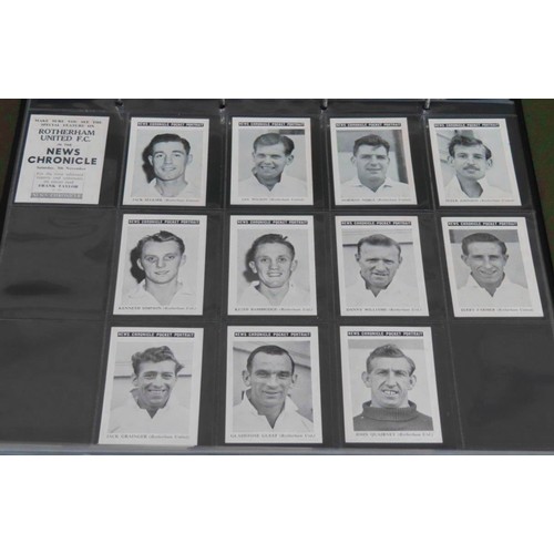 139 - Five full sets of News Chronicle cards including Football players from Everton FC, Blackburn Rovers,... 