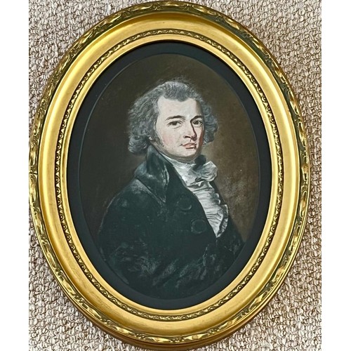 8 - WATERCOLOUR PORTRAIT OF AN UNKNOWN GENTLEMAN, WITHIN OVAL FRAME, APPROX 26.5 x 19cm