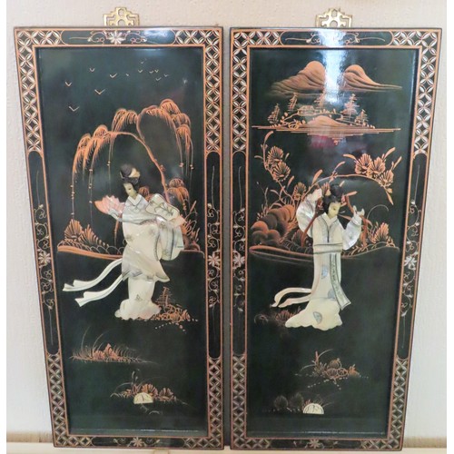 36 - Pair of Oriental Mid 20th century lacquered and gilded panels, decorated with Geishas. App. 61 x 26c... 