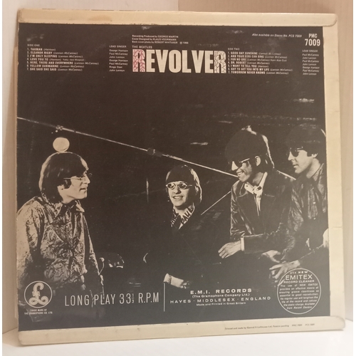 62 - The Beatles Revolver PMC 7009 Mono Black & Yellow label Parlophone with XEX 606-1 matrix number feat... 