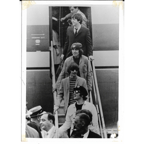 95 - Two original vintage Beatles photographs of The Beatles in Japan. All prints were formerly the prope... 